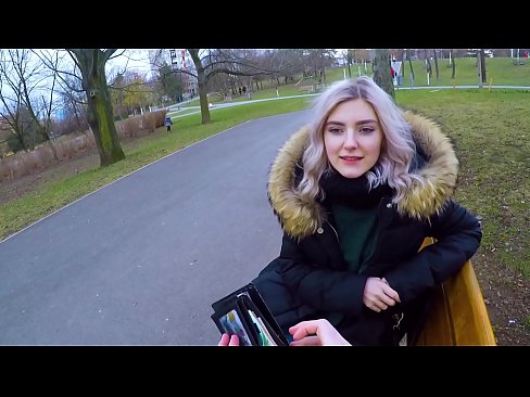 ❤️ Pogoltne tujčevo vročo spermo za denar - fafanje v parku Eva Elfie ❤️ Anal video pri nas ❤
